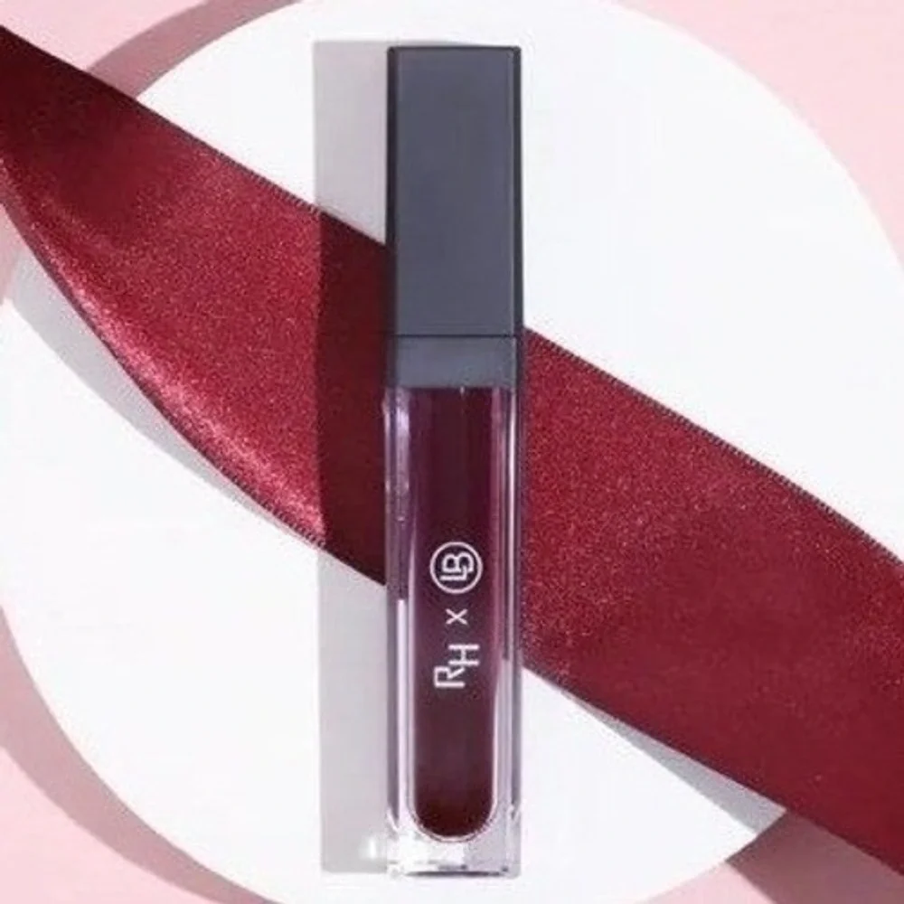 Realher Beauty Long Lasting Lip Gloss Confident Deep Berry New in Box